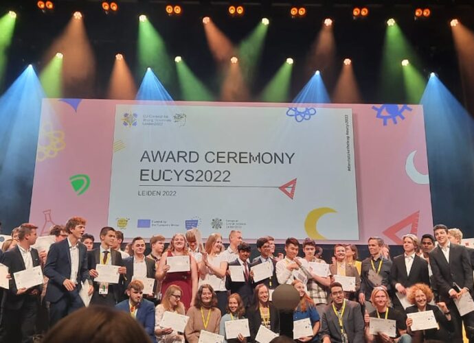 Εικόνα για το άρθρο Η Ελλάδα επιστρέφει στις πρώτες θέσεις του Ευρωπαϊκού Διαγωνισμού Νέων Επιστημόνων μετά από 26 χρόνια!